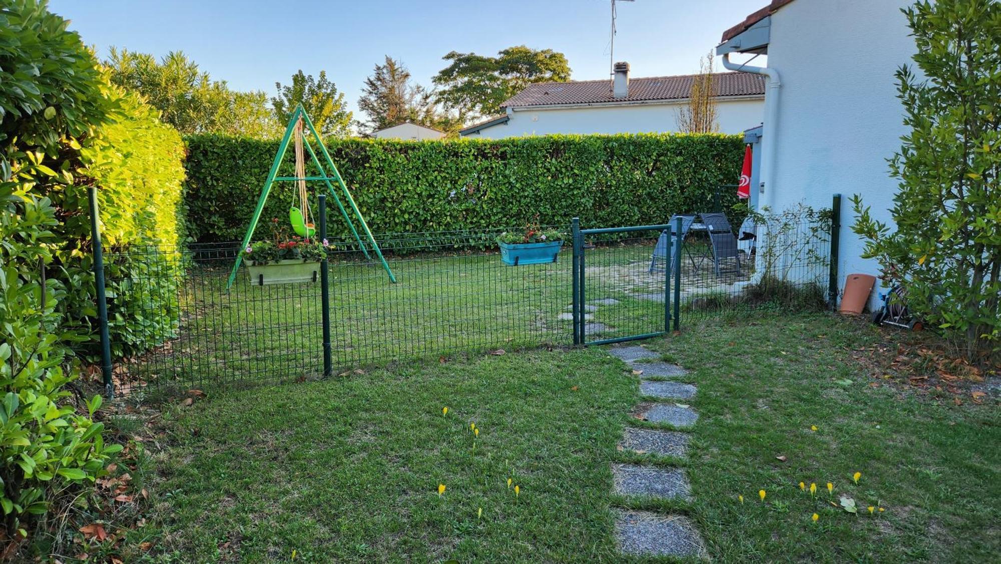 Gite Cosy Entre Bordeaux Et Lacanau Sainte-Hélène Kültér fotó